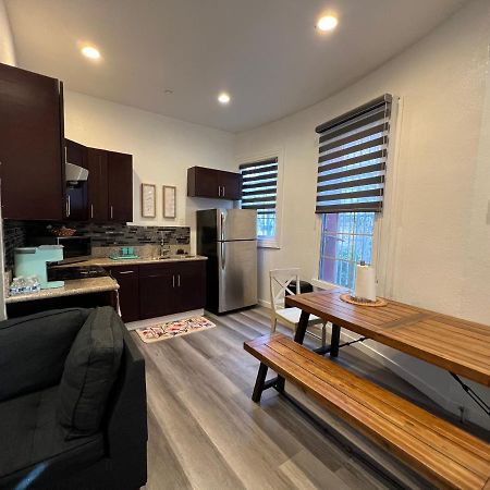 The Red Guest House In Downtown Los Angeles Extérieur photo